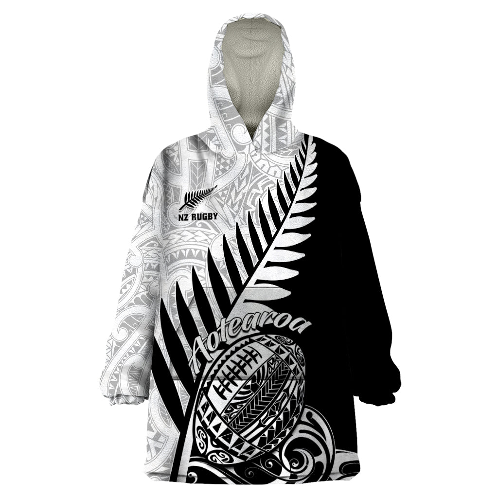 new-zealand-silver-fern-rugby-wearable-blanket-hoodie-aotearoa-maori-black-version