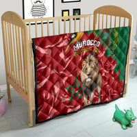 Moroccan themed quilt for kids' bed, red and green flag with lion image and Morocco text