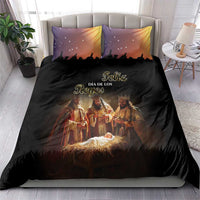 Black bedding set with 'Feliz Dia de los Reyes' text, nativity scene, and two pillows