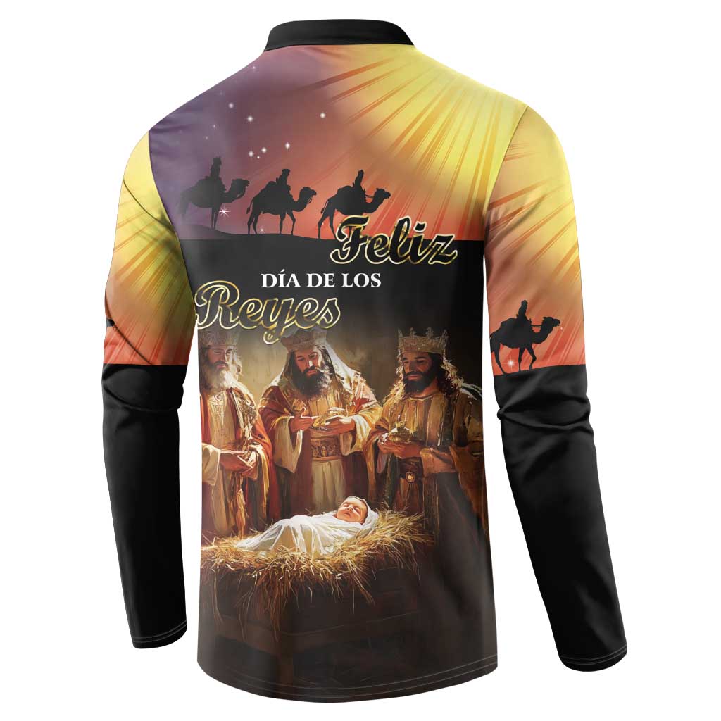 Men's button henley sweatshirt with 'Feliz Dia de los Reyes' nativity graphic on back