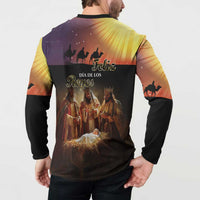 Men's button henley sweatshirt, back view with kings silhouettes and 'Feliz Dia de los Reyes'
