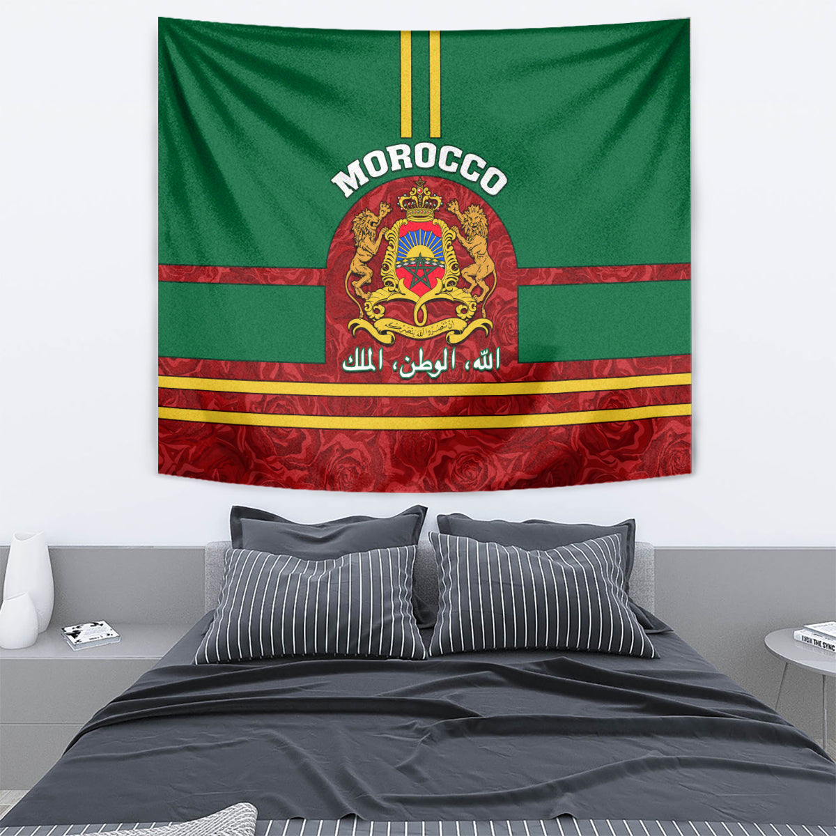 Green Morocco tapestry with crest coat of arms, red bands, and rose pattern