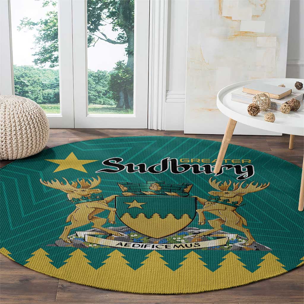 Green round carpet with Sudbury crest in the center and gold zigzag edge