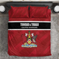 Red bedding set with duvet cover, two pillowcases, black/white stripe and crest