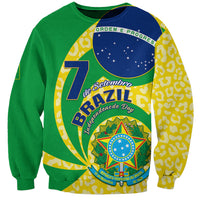 Green sweatshirt with Brazilian flag front graphic and “Setembro de Z ...” print