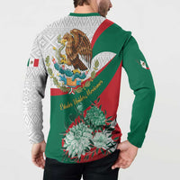 Men’s button henley sweatshirt back view with eagle, “Estados Unidos Mexicanos” text, and flowers.