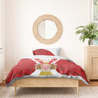 Red duvet cover with Monaco crest, yellow and white stripes, plus two pillow shams