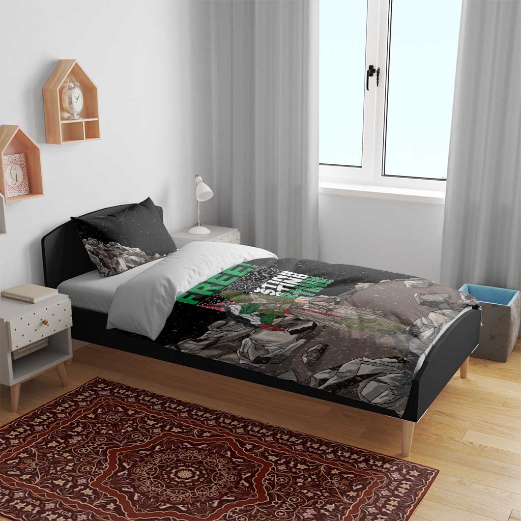 Black bedding set with duvet and two pillowcases, “FREE!” graphic on stone-and-figure design