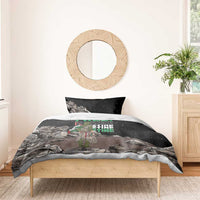 Black bedding set with duvet and two pillowcases, “FREE!” themed print on black background