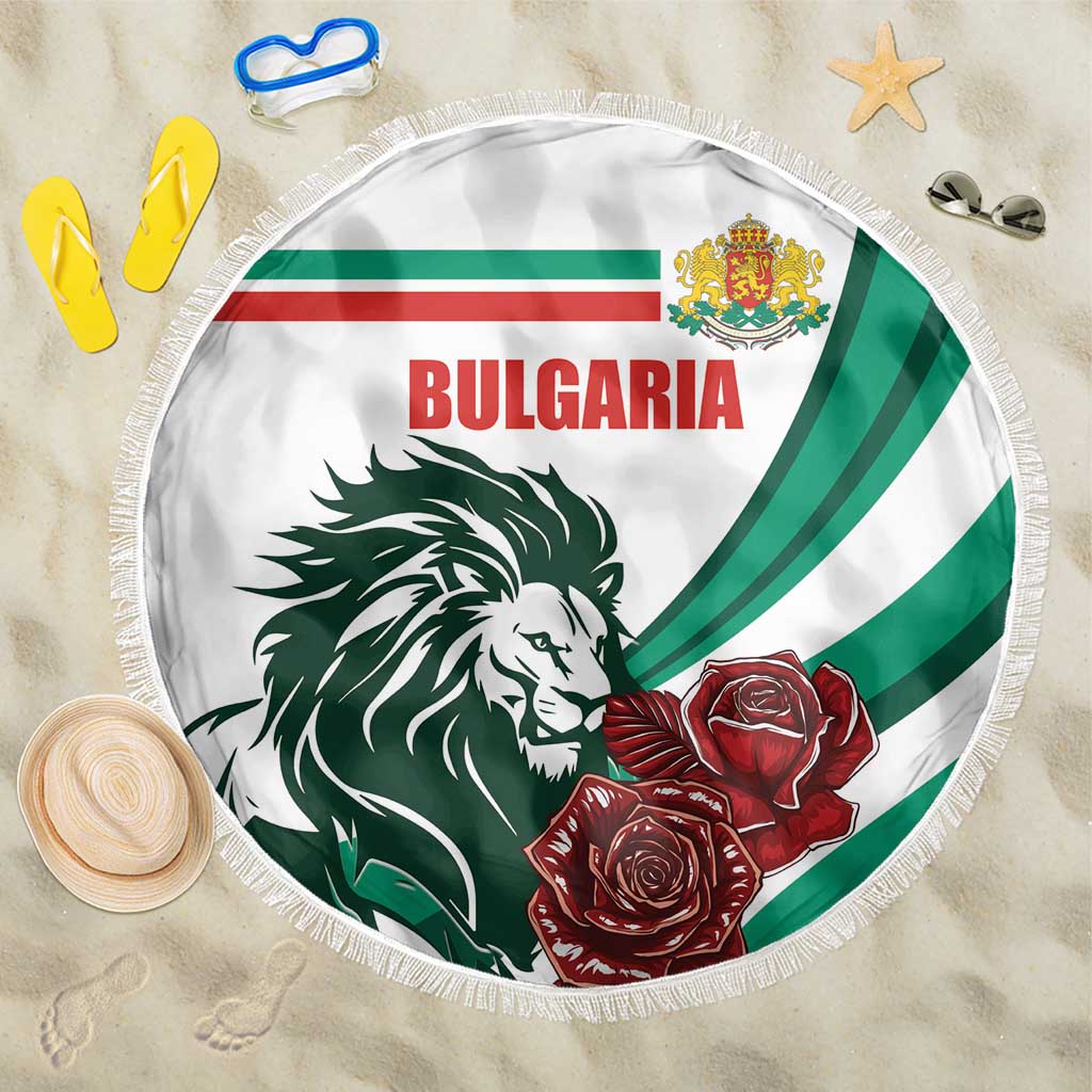 Round beach blanket, white with Bulgaria flag, lion and red roses, fringed edge.