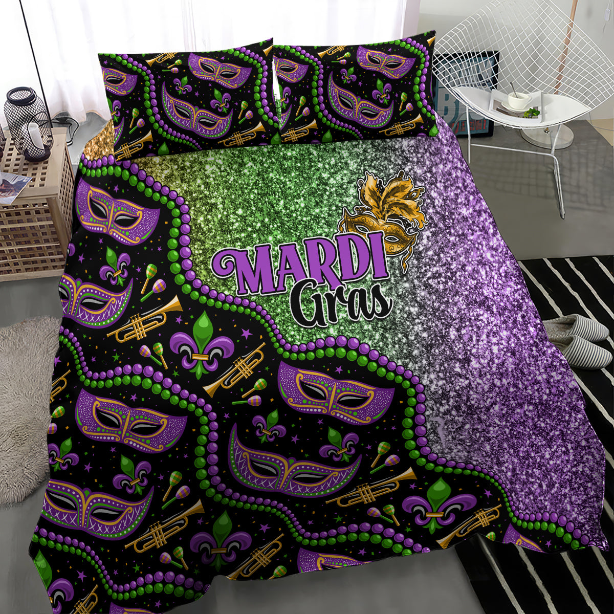 Mardi Gras bedding set featuring a purple glitter panel and "MARDI Gira s" center print