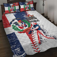 White baseball quilt bed set with Dominican Republic graphic, two matching pillow shams