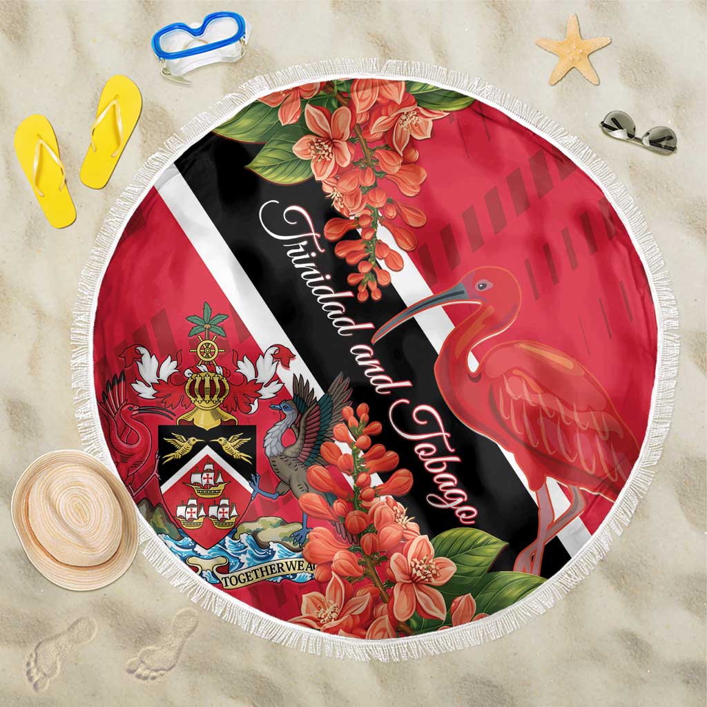 Round 150cm beach blanket, red flamingo and floral print, white fringe border