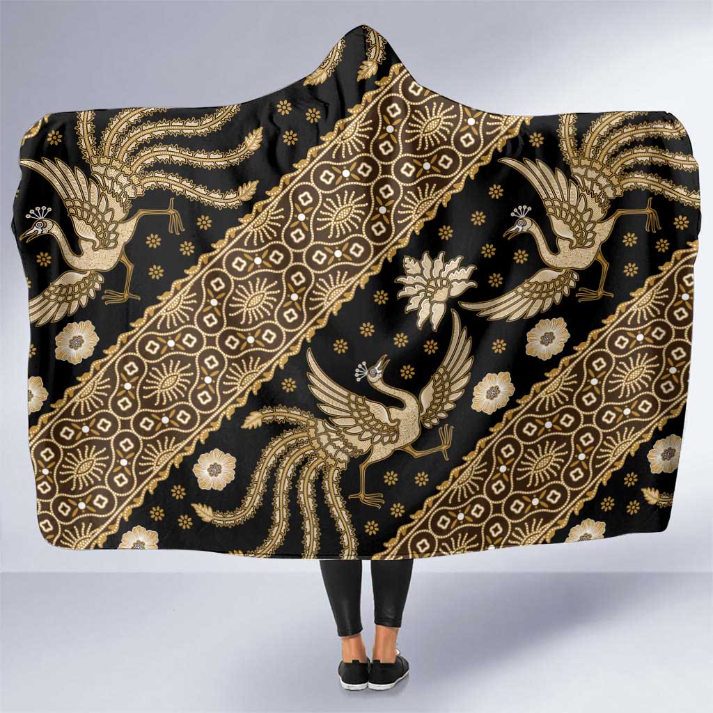 Indonesia Batik Pattern Hooded Blanket Gold Version