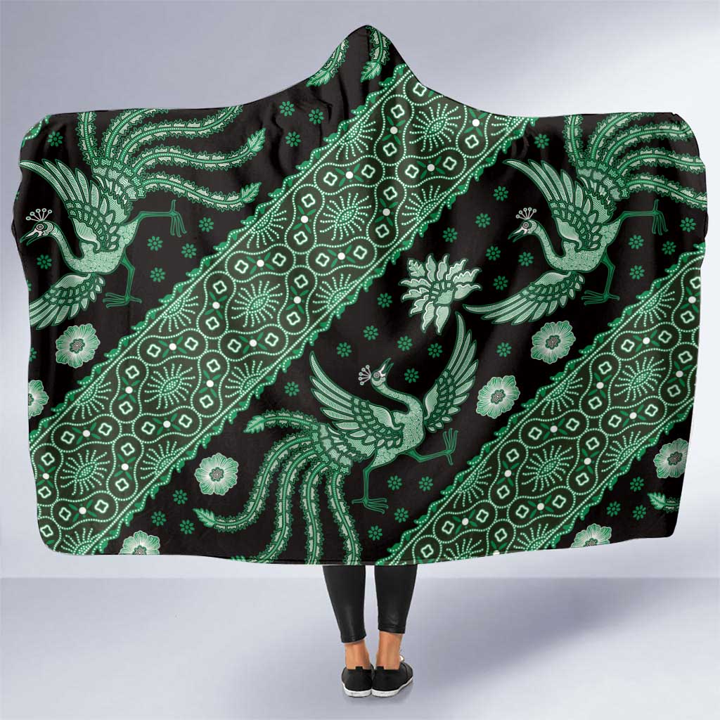 Indonesia Batik Pattern Hooded Blanket Green Version