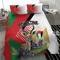 Bedding set close-up with red-green-white gazelle artwork, two square pillows, duvet
