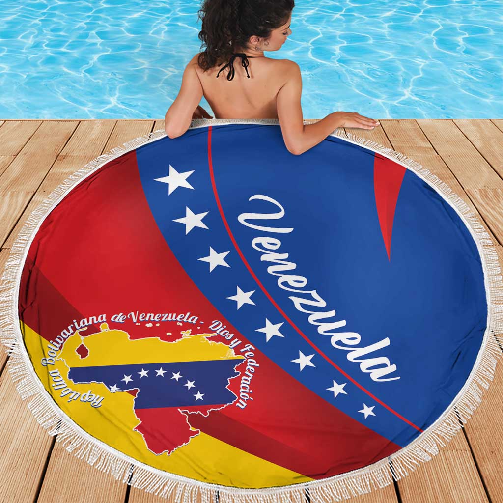 Venezuela round beach blanket with large diagonal blue star panel and white fringe, 150cm