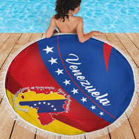 Venezuela round beach blanket with large diagonal blue star panel and white fringe, 150cm