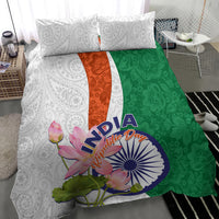 Bedding set with two pillowcases: white paisley, green and orange floral duvet with India graphic