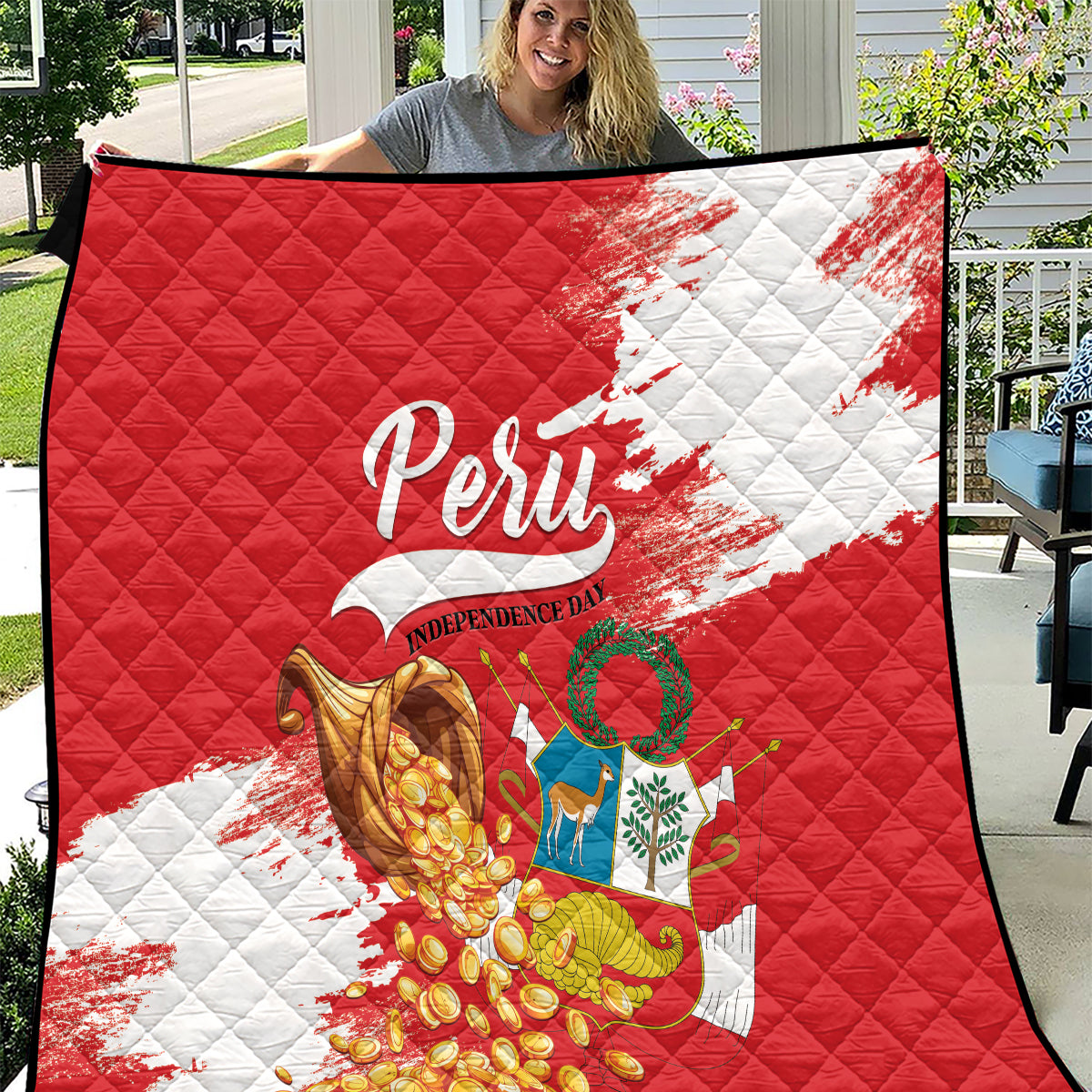 Peru quilt, red and white with diamond quilting and Independence Day design
