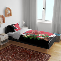 Red, black and white Yemen-themed bedding set with two matching pillowcases and graphic design
