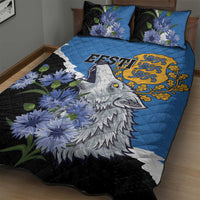Blue quilt bed set featuring large white wolf and blue flower clusters with black base