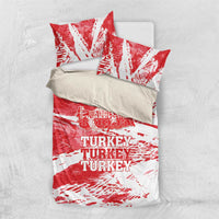 Red and white Turkey-themed bedding set with folded duvet cover and pillowcases