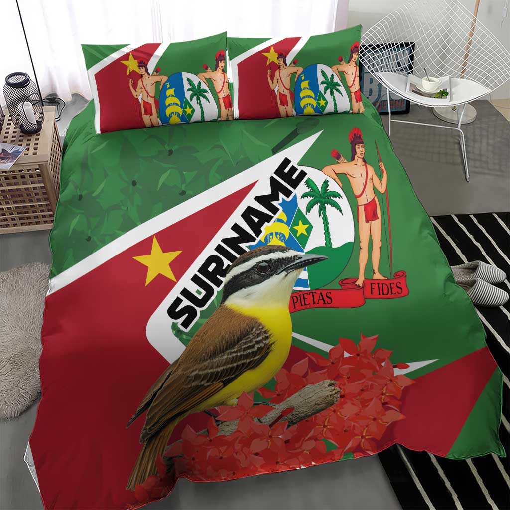Suriname-themed green and red duvet with bird graphic and two coordinated pillowcases