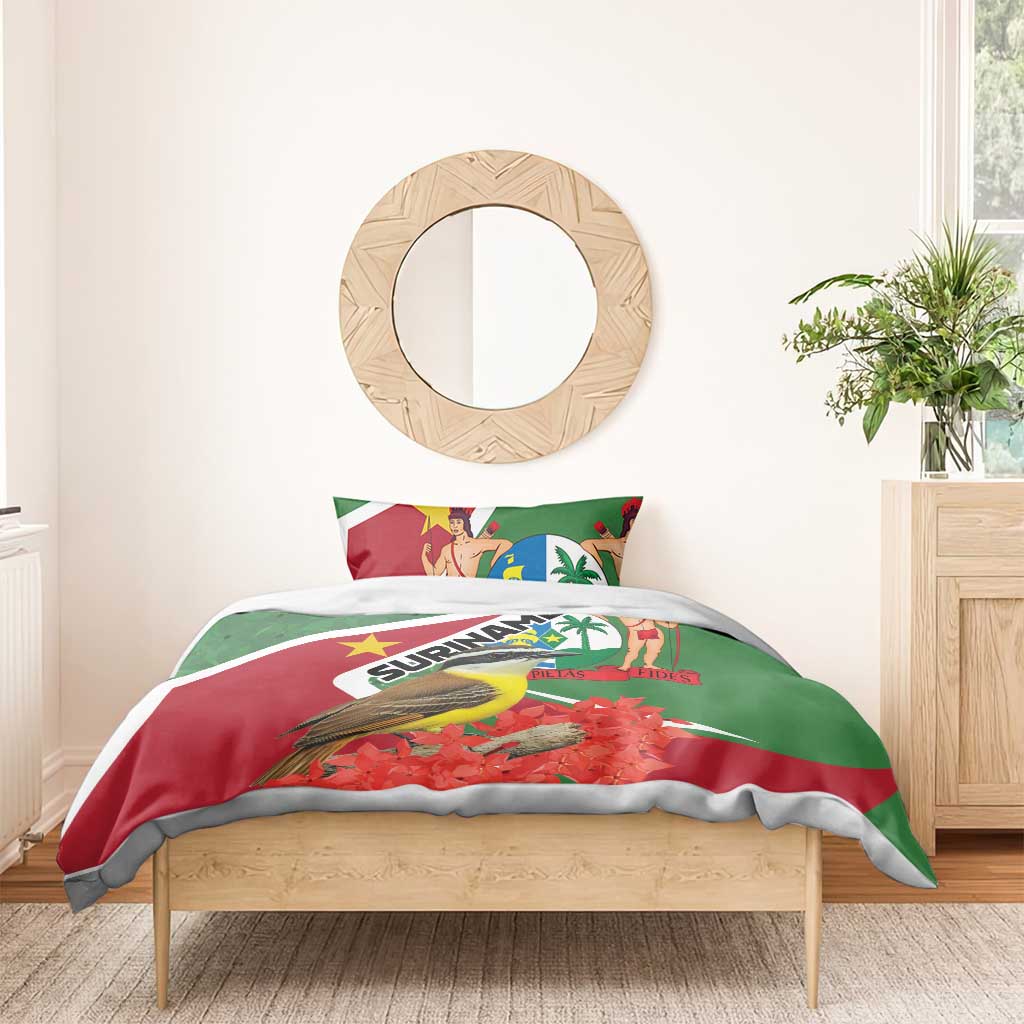 Green and red Suriname-themed bedding set with bird design and matching pillowcases