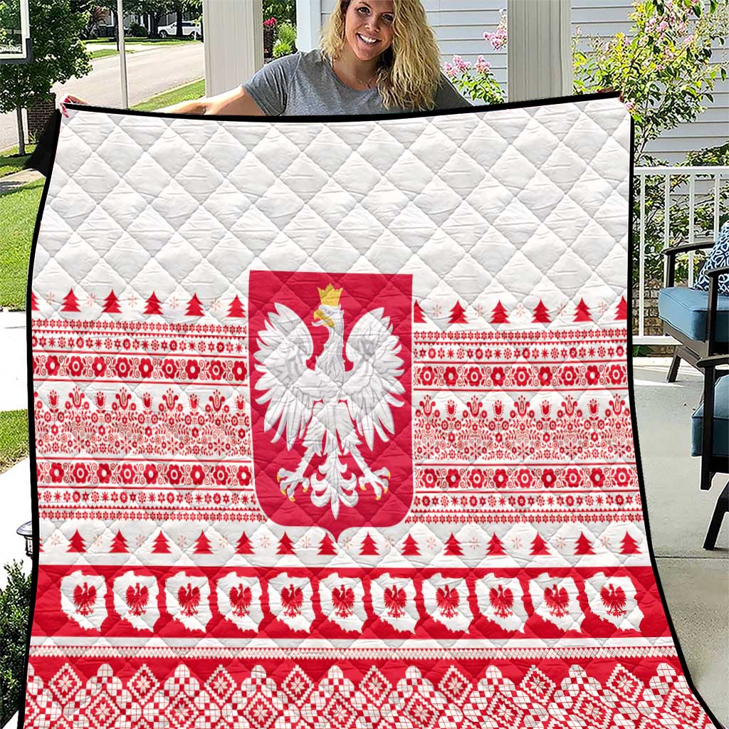 White and red Polish Christmas quilt with quilted diamonds and Polish emblem center