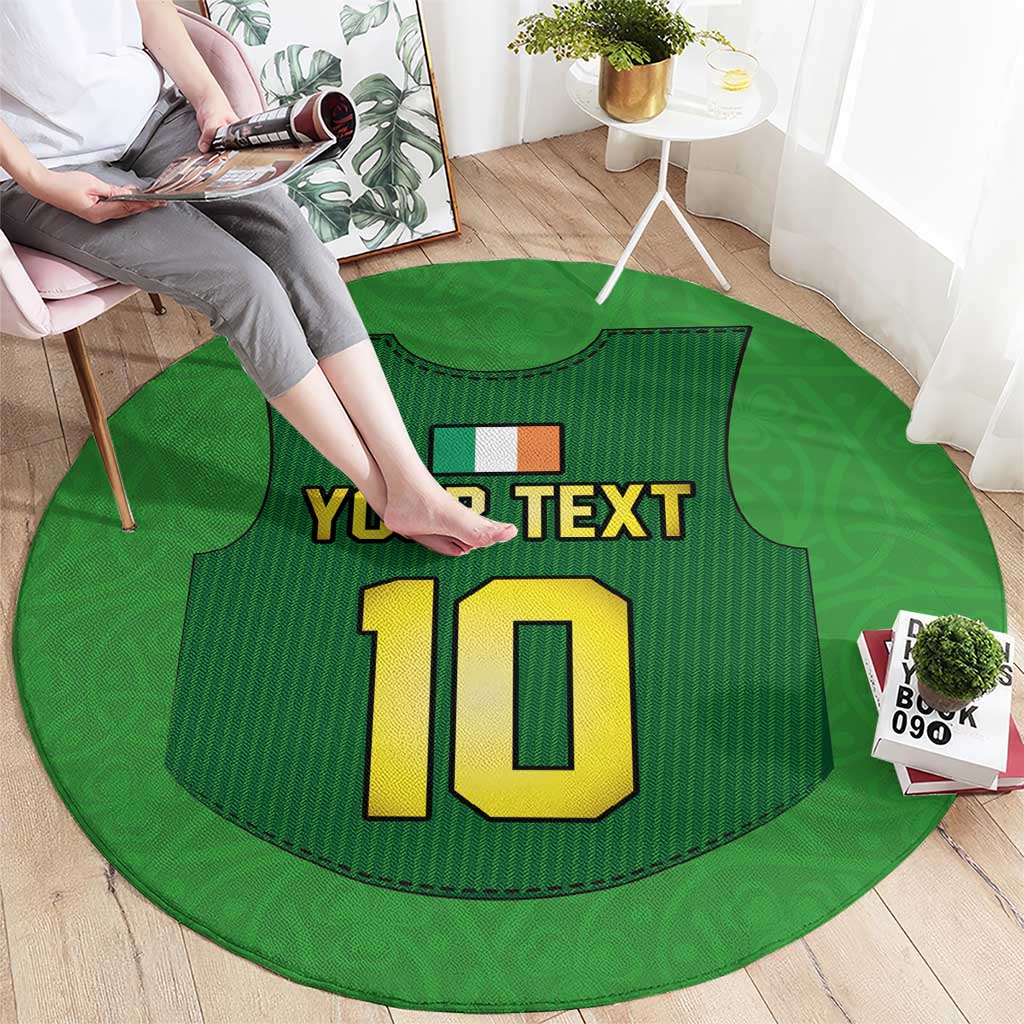 Green round rug with rugby jersey graphic, 'YOUR TEXT' and large yellow '10' centered.