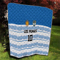 Blue quilt with quilted surface and blue-white checkered stripes, LOS PUMAS and crest