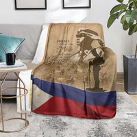Memorial Day blanket in tan with soldier portrait, “Home of the Free” text and Philippines flag bands