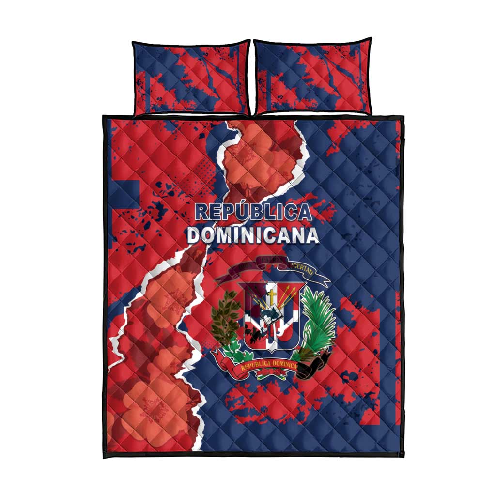Red and blue quilt bed set with Dominican crest, map print, and two pillows