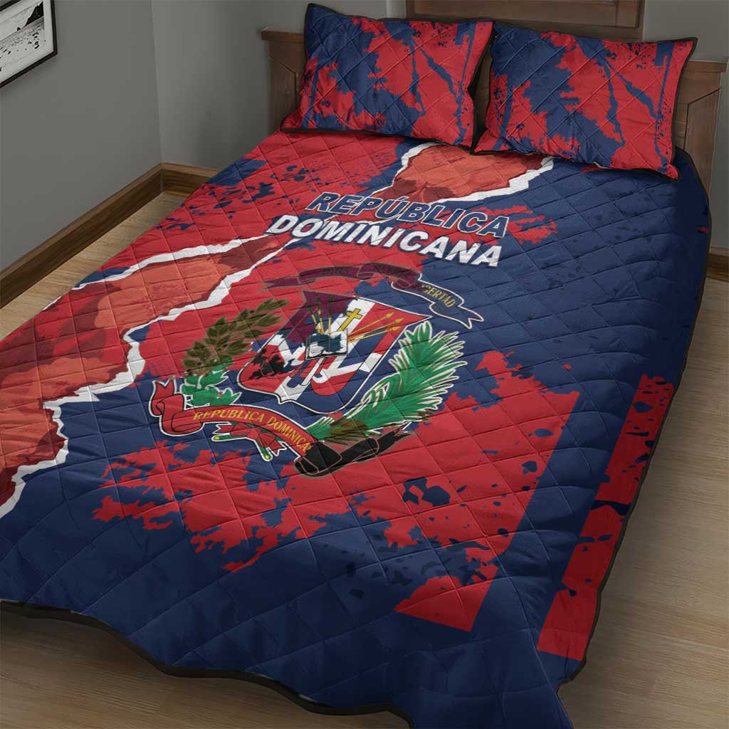 Red and blue Dominican map quilt bed set with crest emblem and two pillows