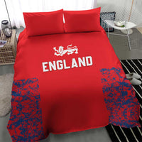 Red England bedding set on bed with duvet and two pillowcases, lion crest and ENG