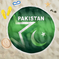 Green round beach blanket with Pakistan flag design and white fringe edging, 150cm