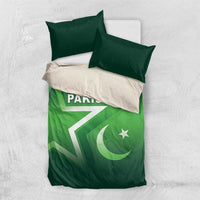 Green and cream bedding set with pillowcases, Pakistan emblem with crescent and star
