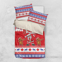 Red Christmas bedding set with Santa and gingerbread, “Merry Christmas” lettering and blue patterned edge