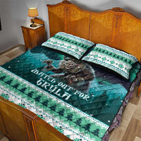 Green quilt bed set with Gryla monster graphic, 'Gryla' text, and green-white Nordic designs
