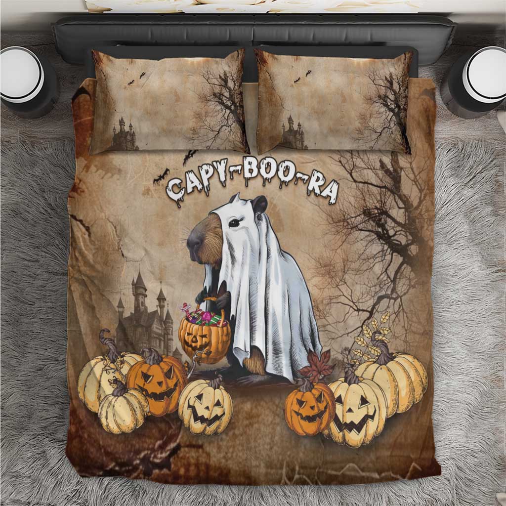 Halloween bedding set with beige-brown duvet and two pillowcases, capybara ghost with pumpkins