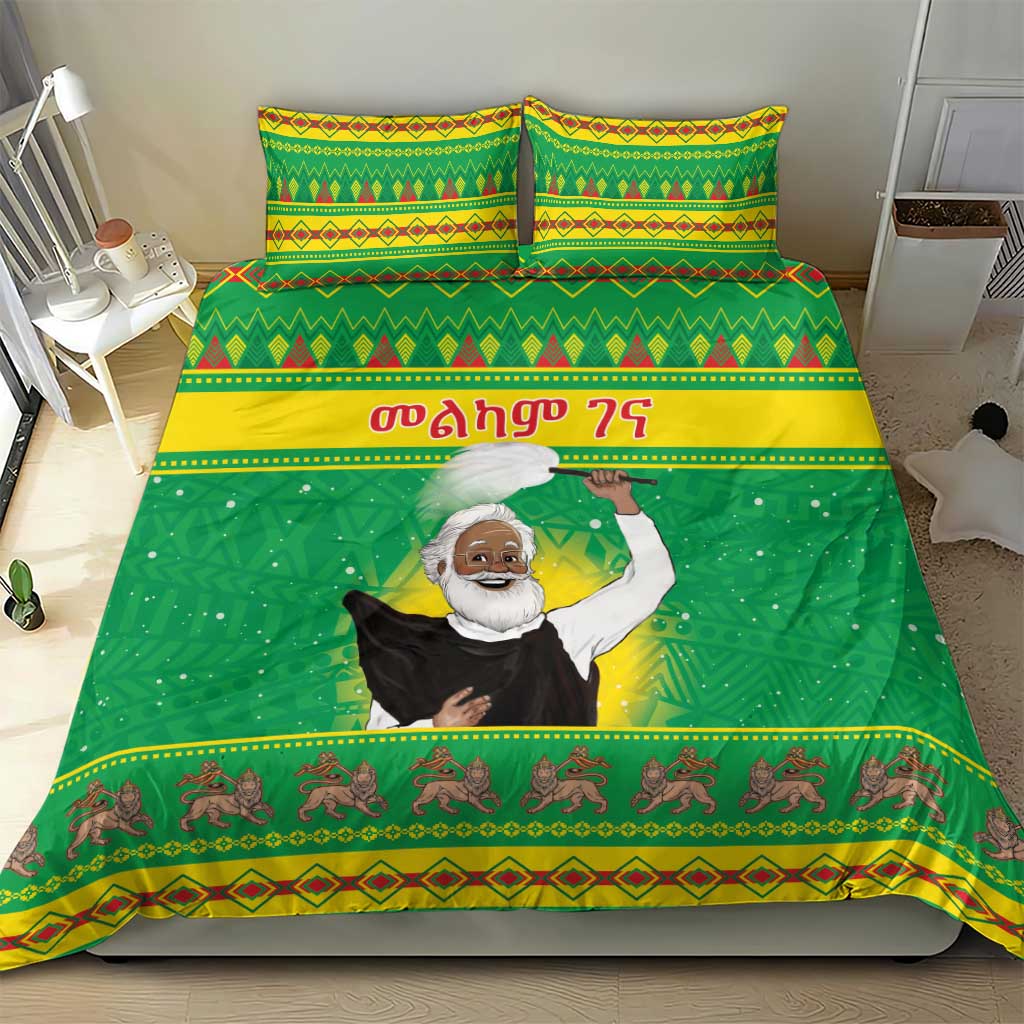 Green bedding set laid flat: Santa figure panel with yellow stripe and patterned hem