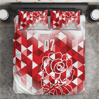 Red and white rugby bedding set with geometric pattern, rose graphic, and 07 pillowcases