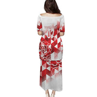 Off-shoulder long dress with red-white plaid triangles, rose motifs, and 07 print