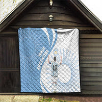 Argentina-themed quilt blanket in sky blue and white with fan rays and player silhouette number 10