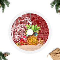 Red round Christmas tree skirt with pineapple and leaf print, white decorative edge