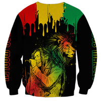 Unisex reggae sweatshirt with black sleeves and lion plus singer graphic, multicolor
