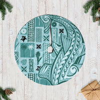Teal patterned Samoan siapo tree skirt with central cutout and circular design
