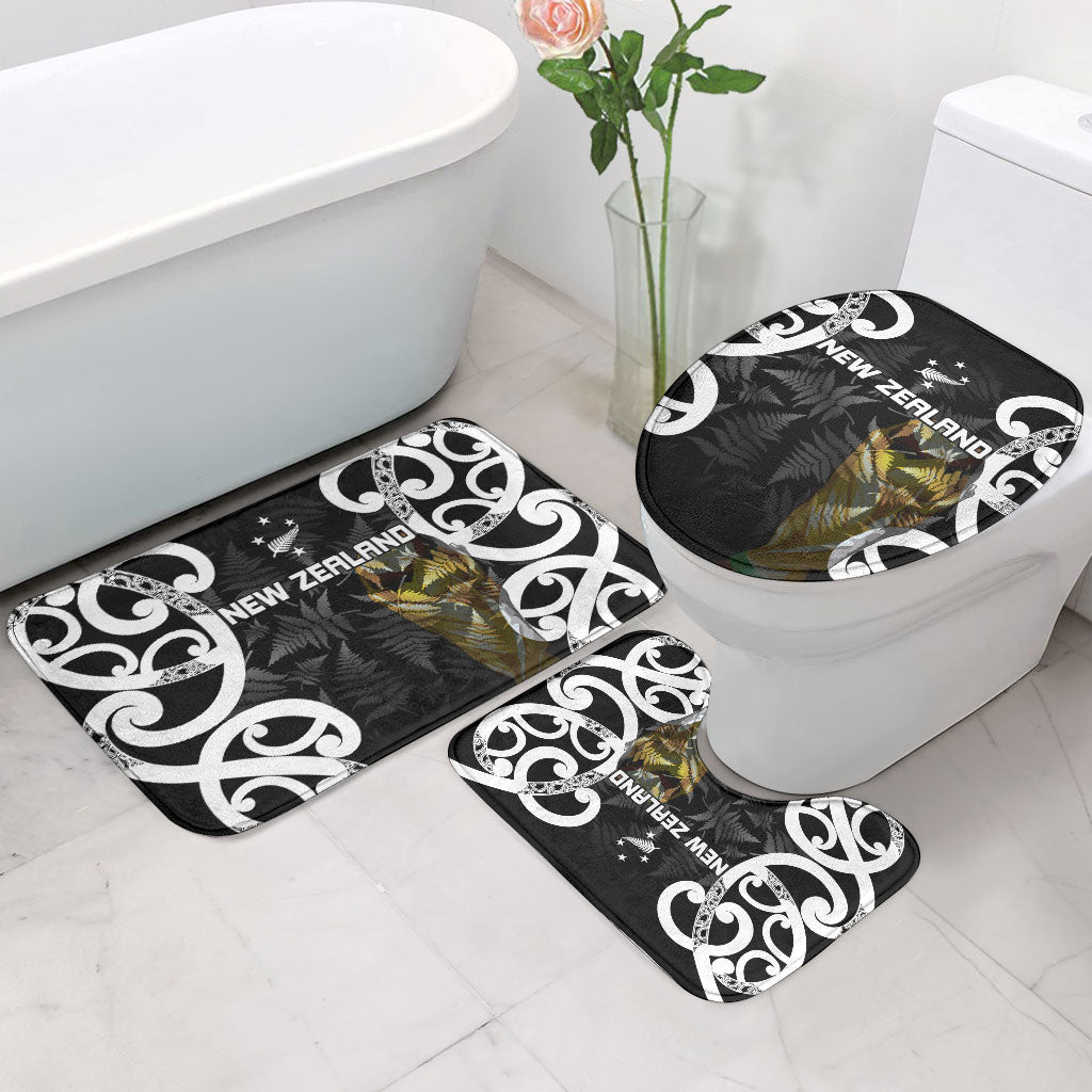 New Zealand WC2026 Black Bathroom Set Silver Fern