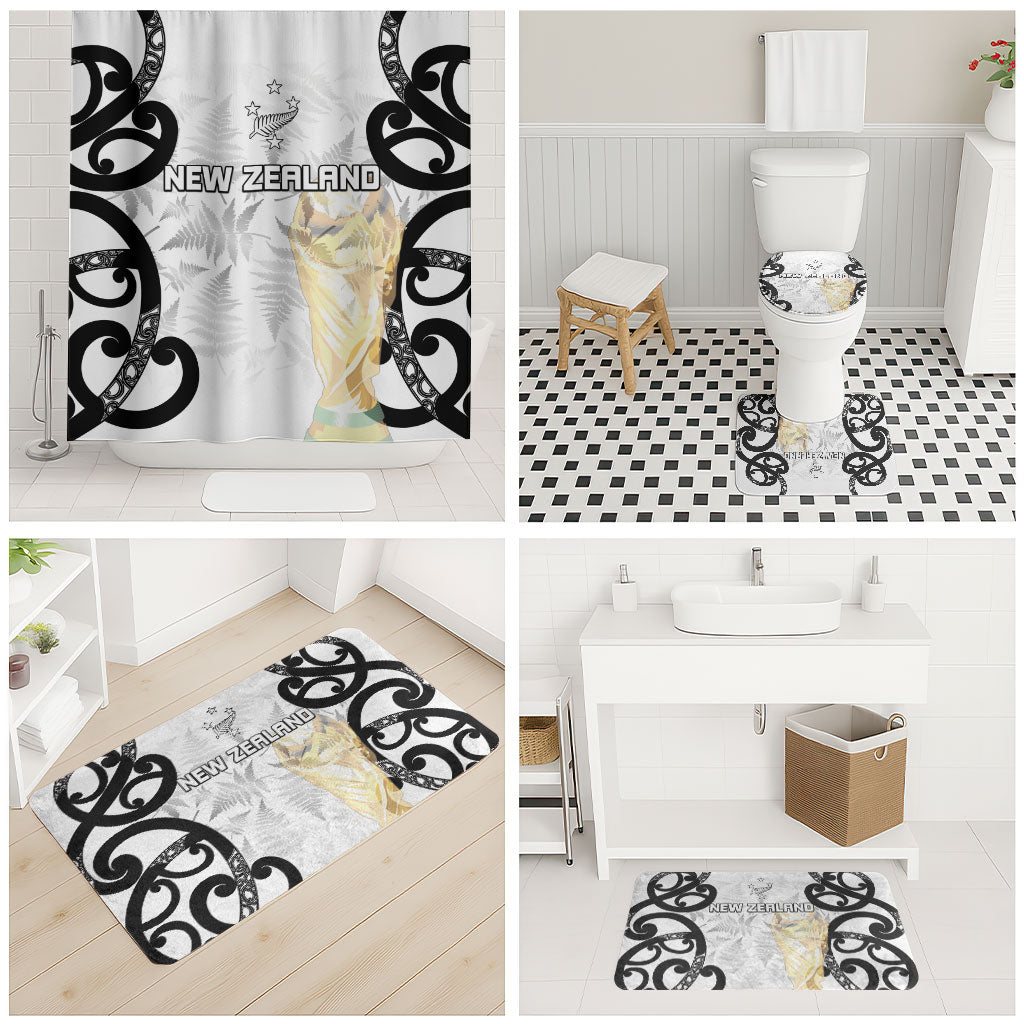 New Zealand WC2026 White Bathroom Set Silver Fern